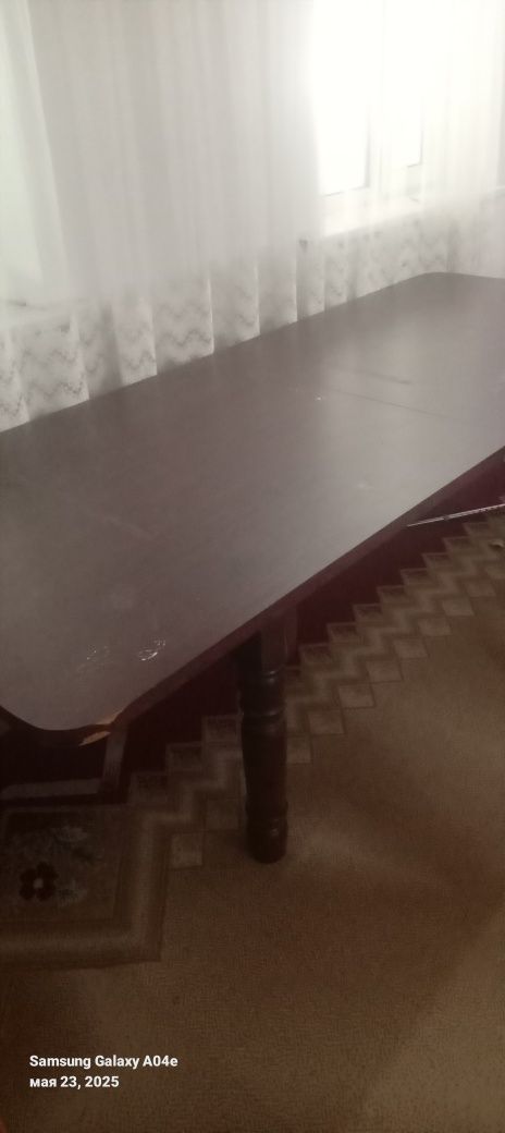 СРОЧНО ПРОДАМ раздвижной стол