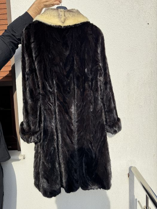 Haina de blana naturala din nurca, palton
