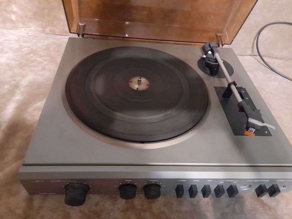 Pikap TESLA NZC 300 produs in Cehoslovacia