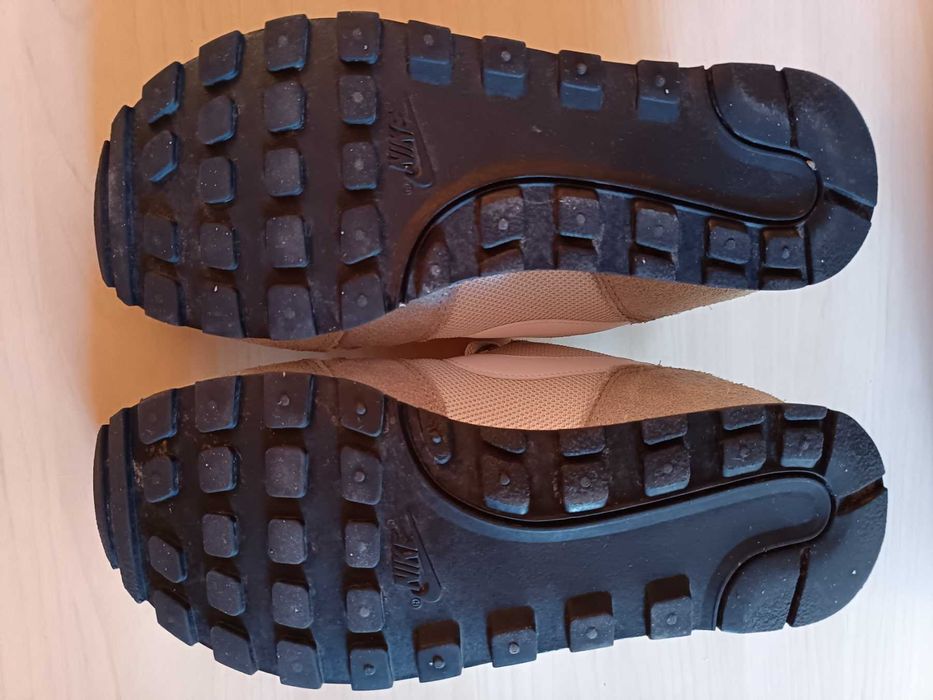 Дамски маратонки Nike