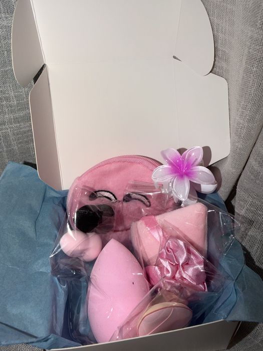 Подаръчни комплекти за жена