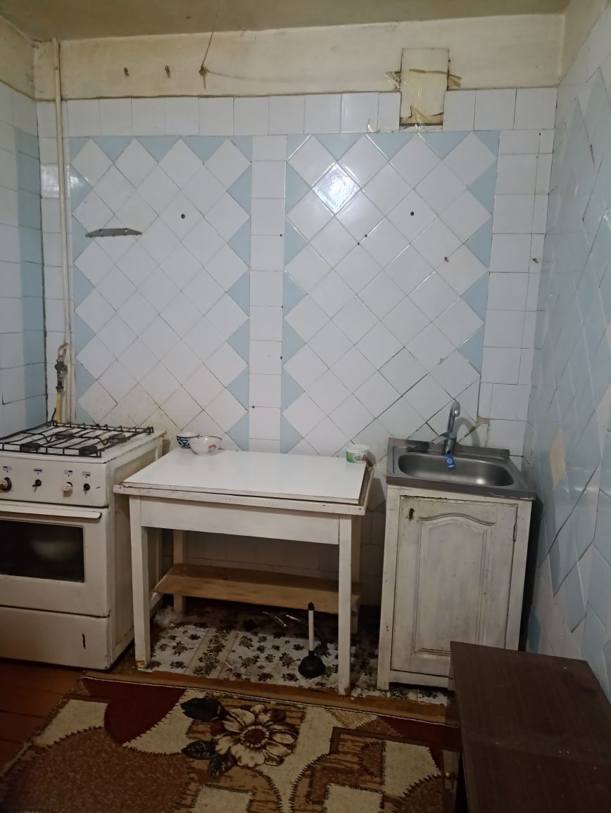 CHILANZOR 9 Kv 2 XONA Tozza Uy 3 etaj SHaroitlar Bor Uzoq MUDDATGA