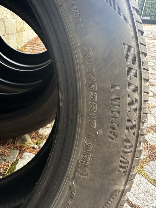 Гуми 215/55/17 зимни Bridgestone Blizzak LM005 XL DOT2221