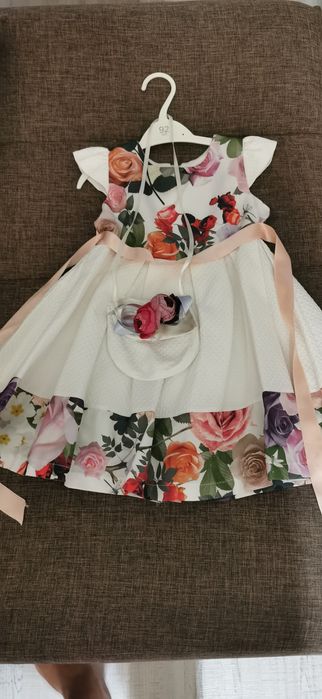 Rochițe fetite în condiții foarte bune