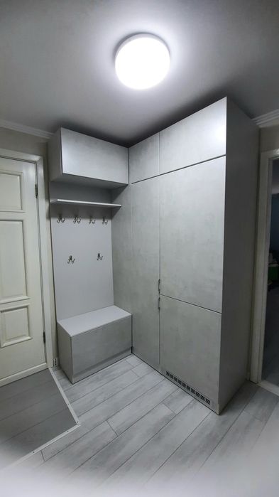 Продаётся встроенная прихожая шкаф++обувница