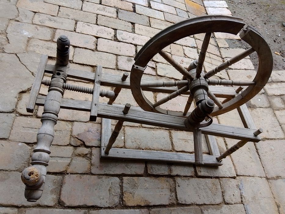 Fuior pentru tors lana.