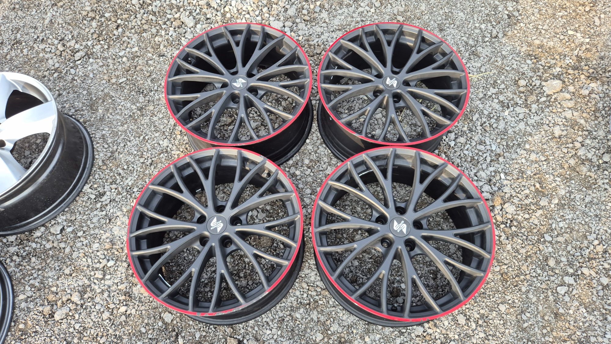 Джанни EtaBeta 5/114.3 Toyota,Nissan,Honda 5x114.3

Употребявани, Шуме