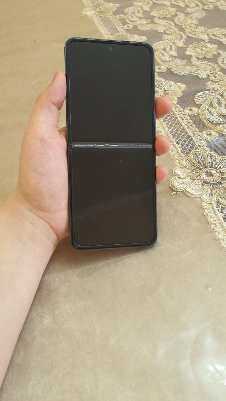 Samsung Z flip3 koreyski