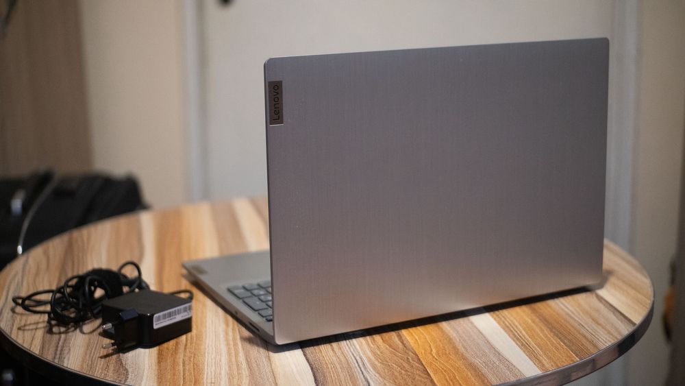 Лаптоп Lenovo Ideapad 3