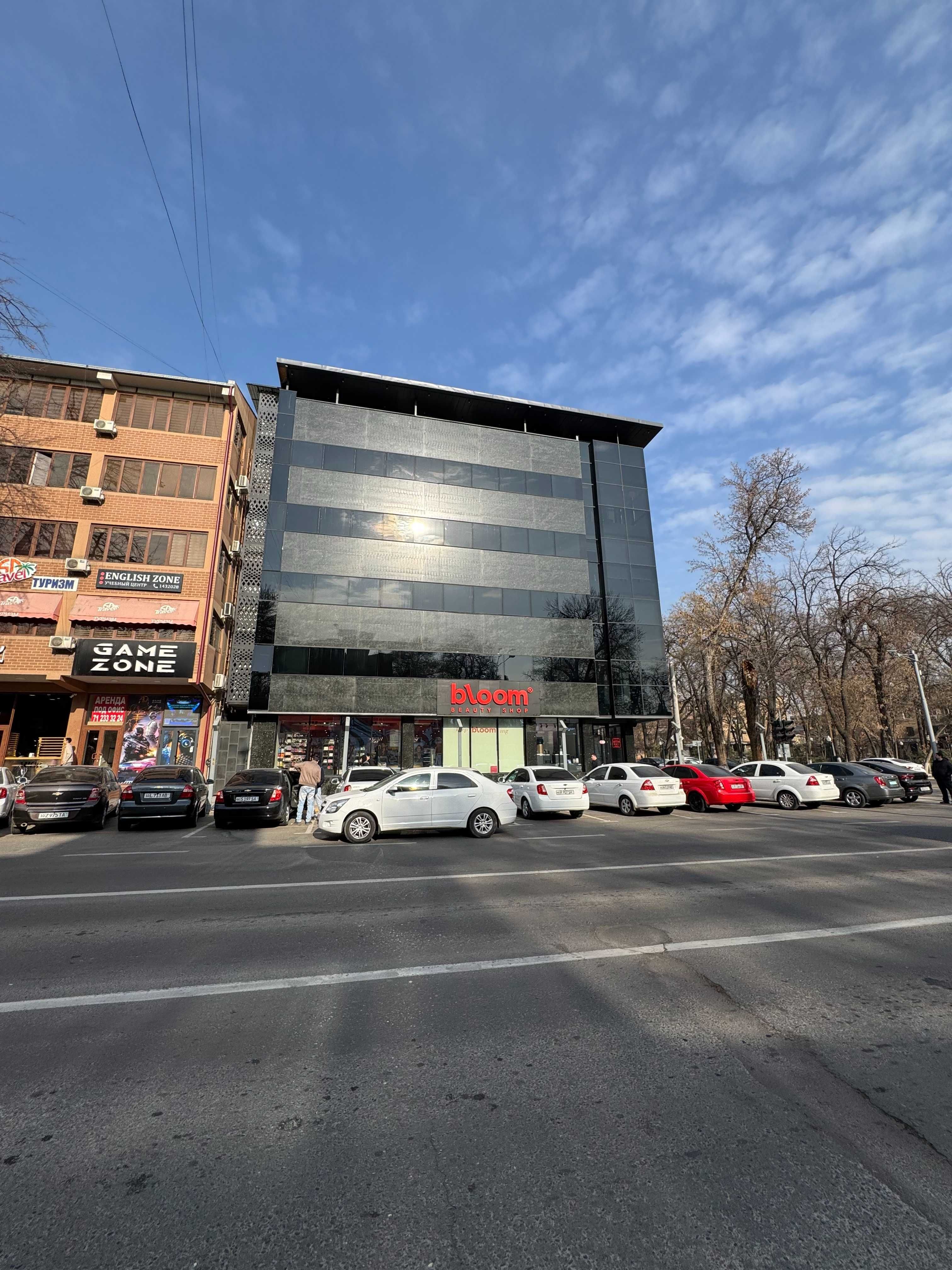 "Ц-1" da 6 qavatli biznes ctnter sotiladi !!!