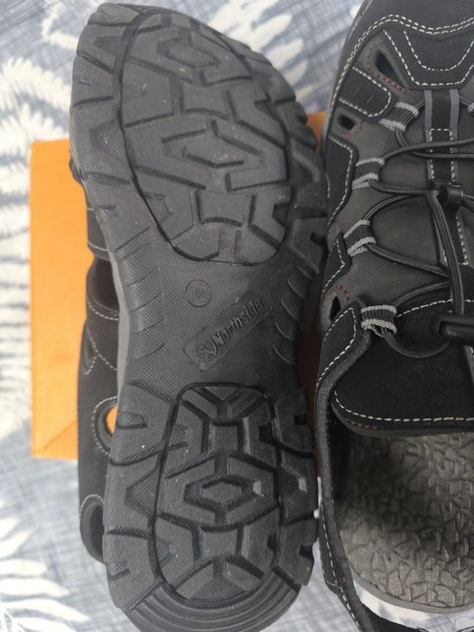 Новые трекинговые сандалии