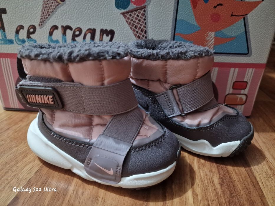 Ghete Nike fetițe 21