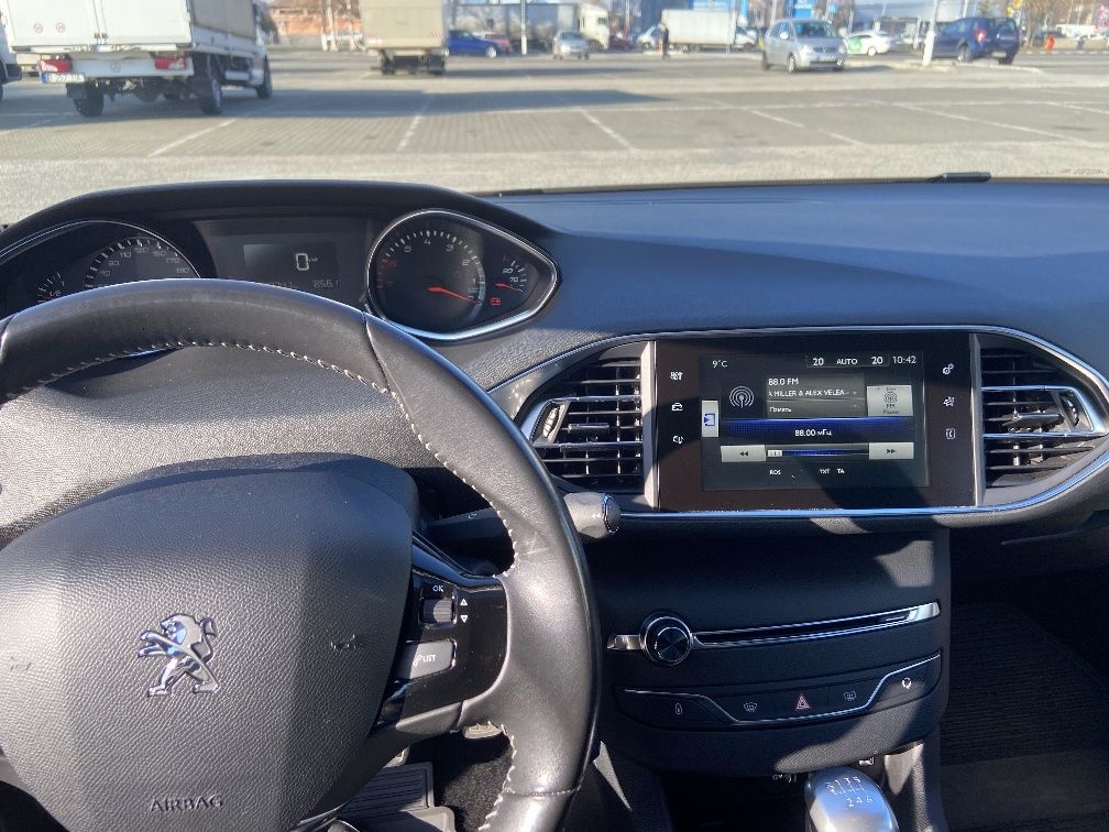 Peugeot 308, 2014, IDEAL