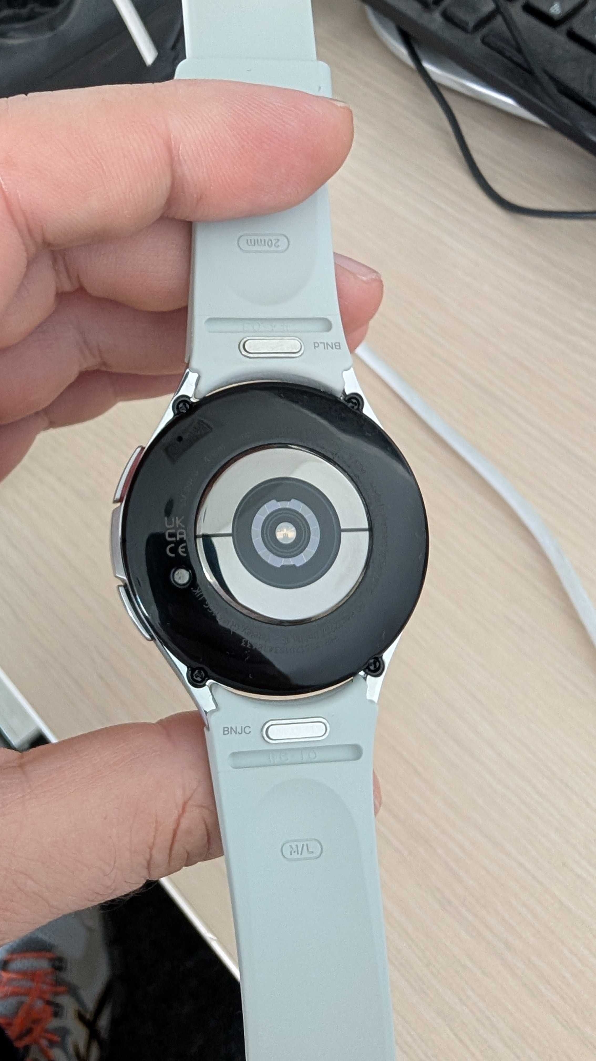 Продавам смарт часовник Samsung Galaxy Watch 6 Classic LTE 47mm