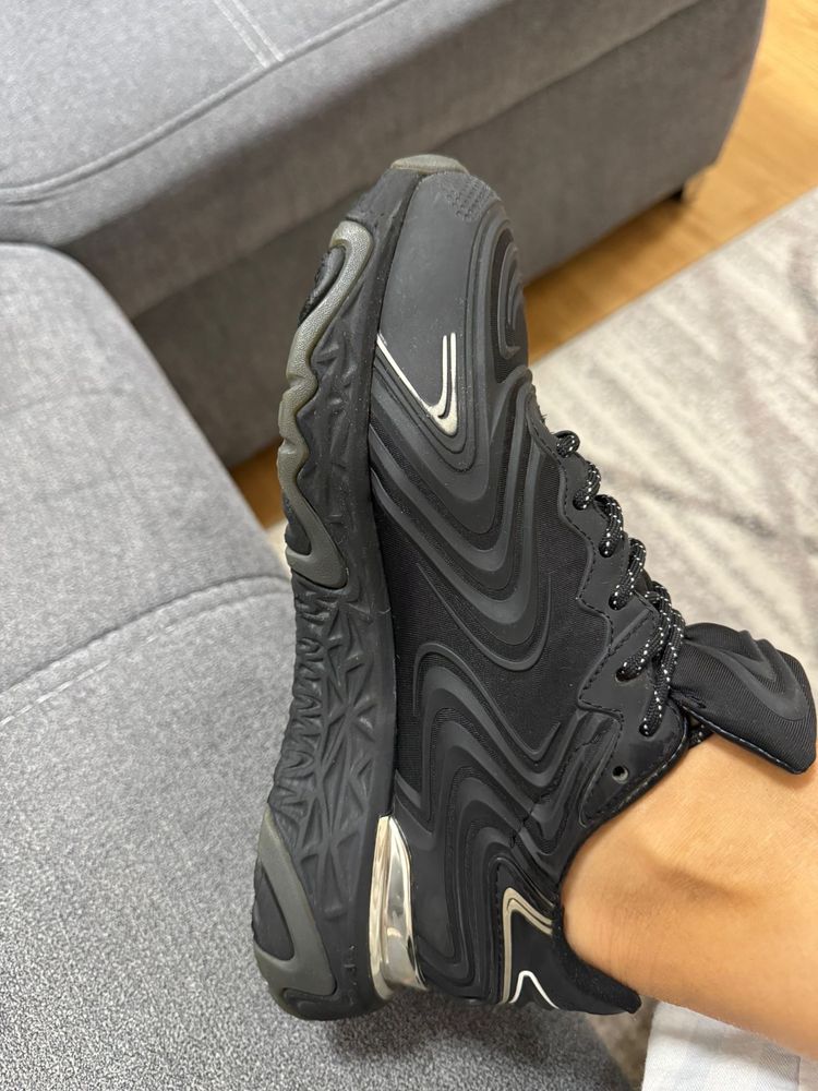 Adidasi dama Karl 37