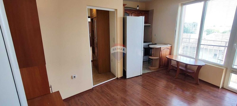 Дава се под наем Двустаен апартамент в Варна, Център - 51 кв.м за 280.5 € - Снимка #3