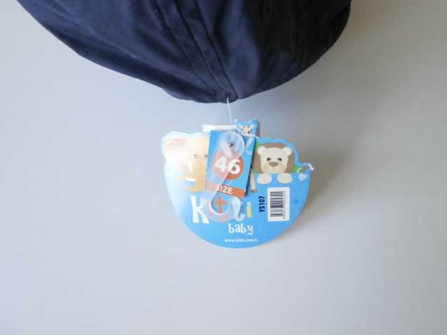 Бебешка шапка с козирка