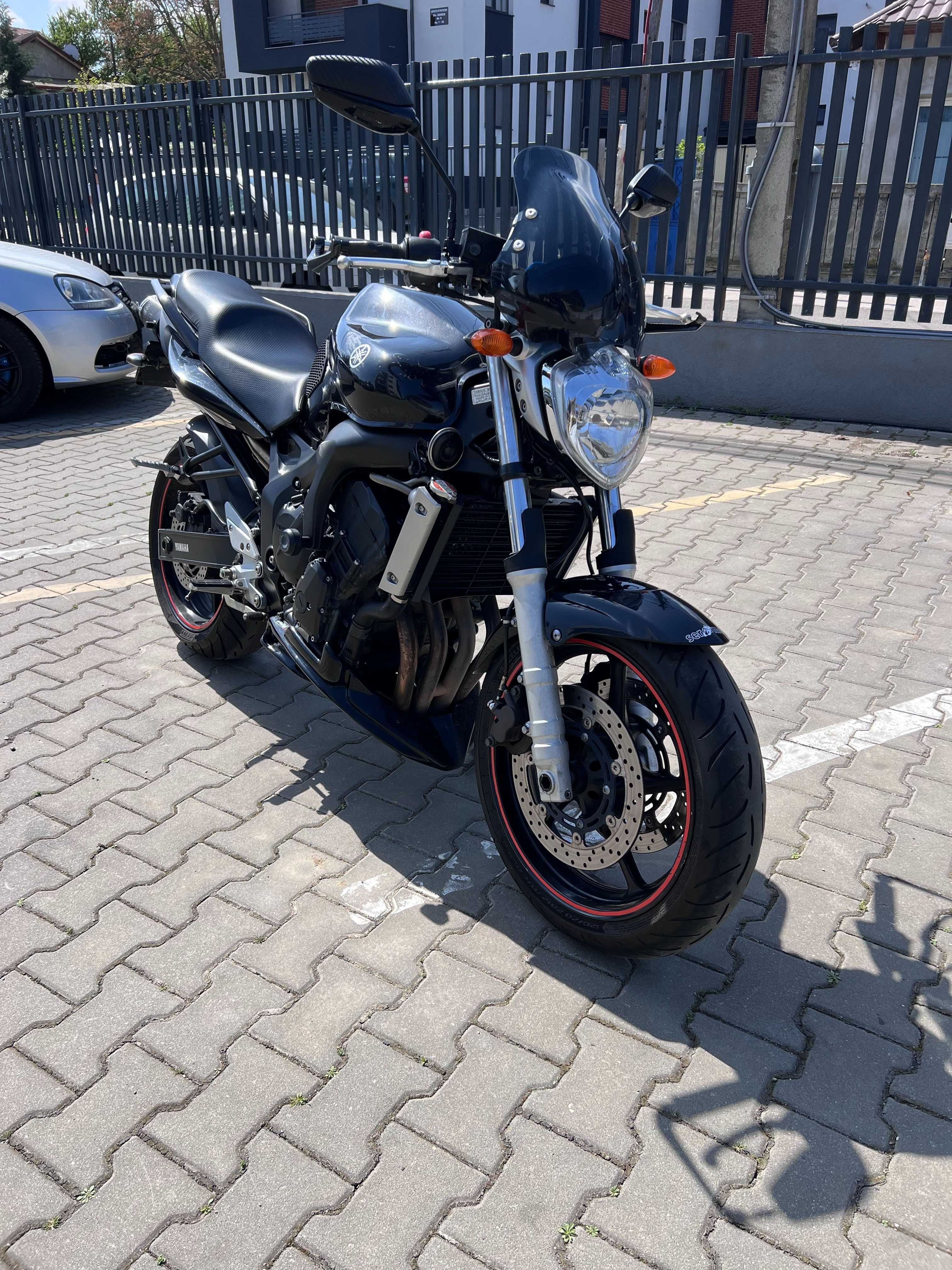 Yamaha FZ6 N - 2005