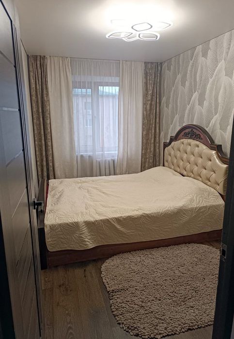 Продаётся своя 3-х комнатная квартира в районе Дворца химиков.