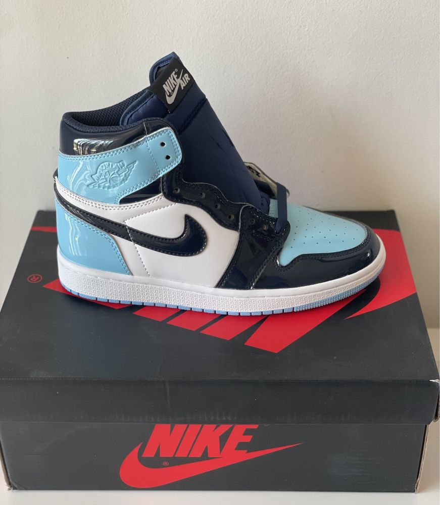 Air Jordan 1 Retro High UNC Patent Nike 4 Max