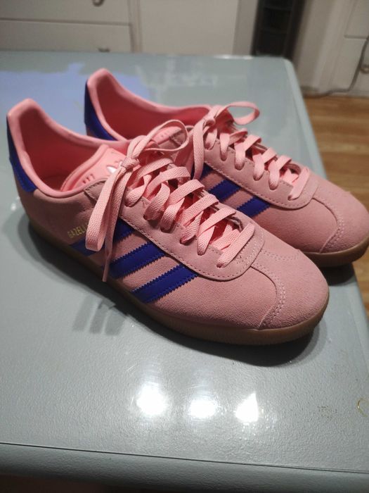 Нови кецове adidas gazelle