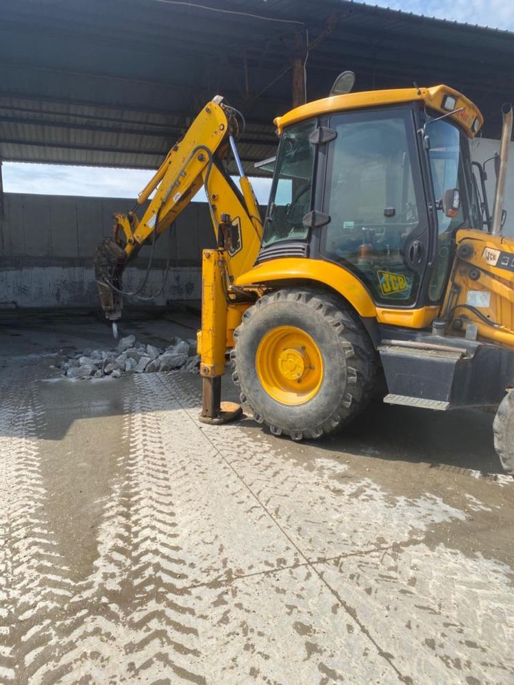 Mini-excavator,bobcat, cilindru, gard,canal,apa,piscine,demolat,