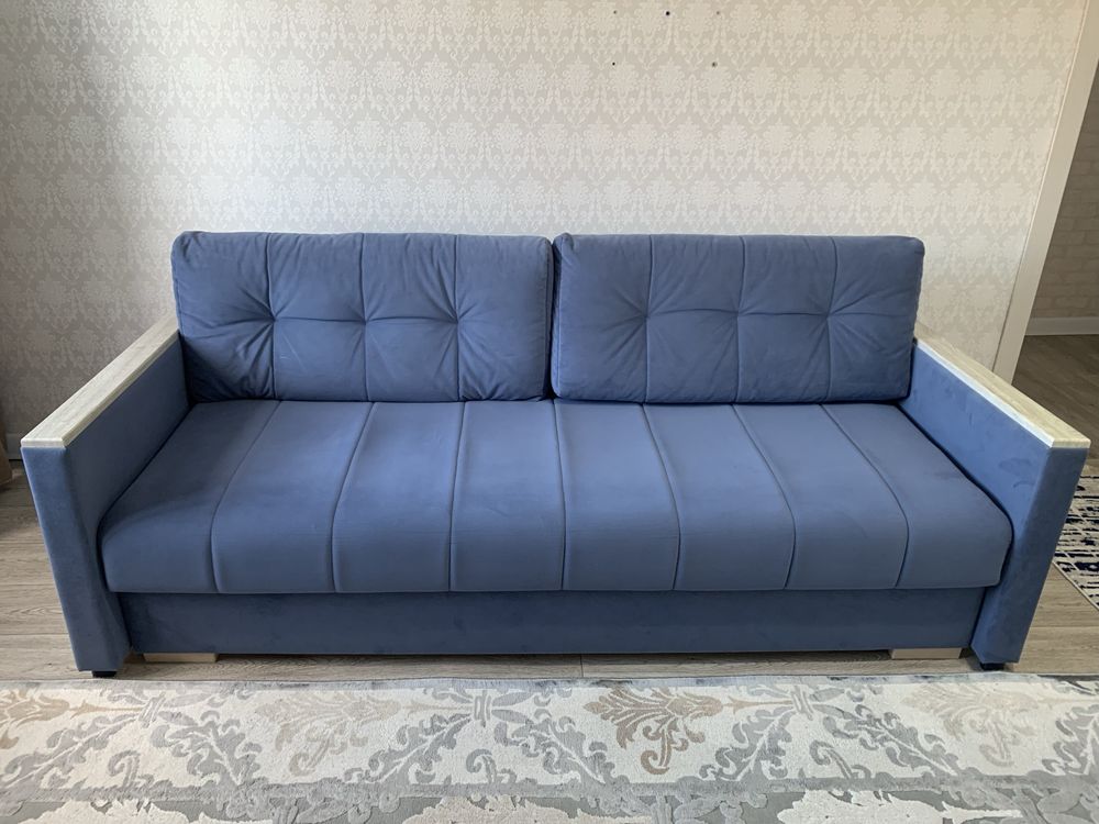 Продам Российский раскладной диван