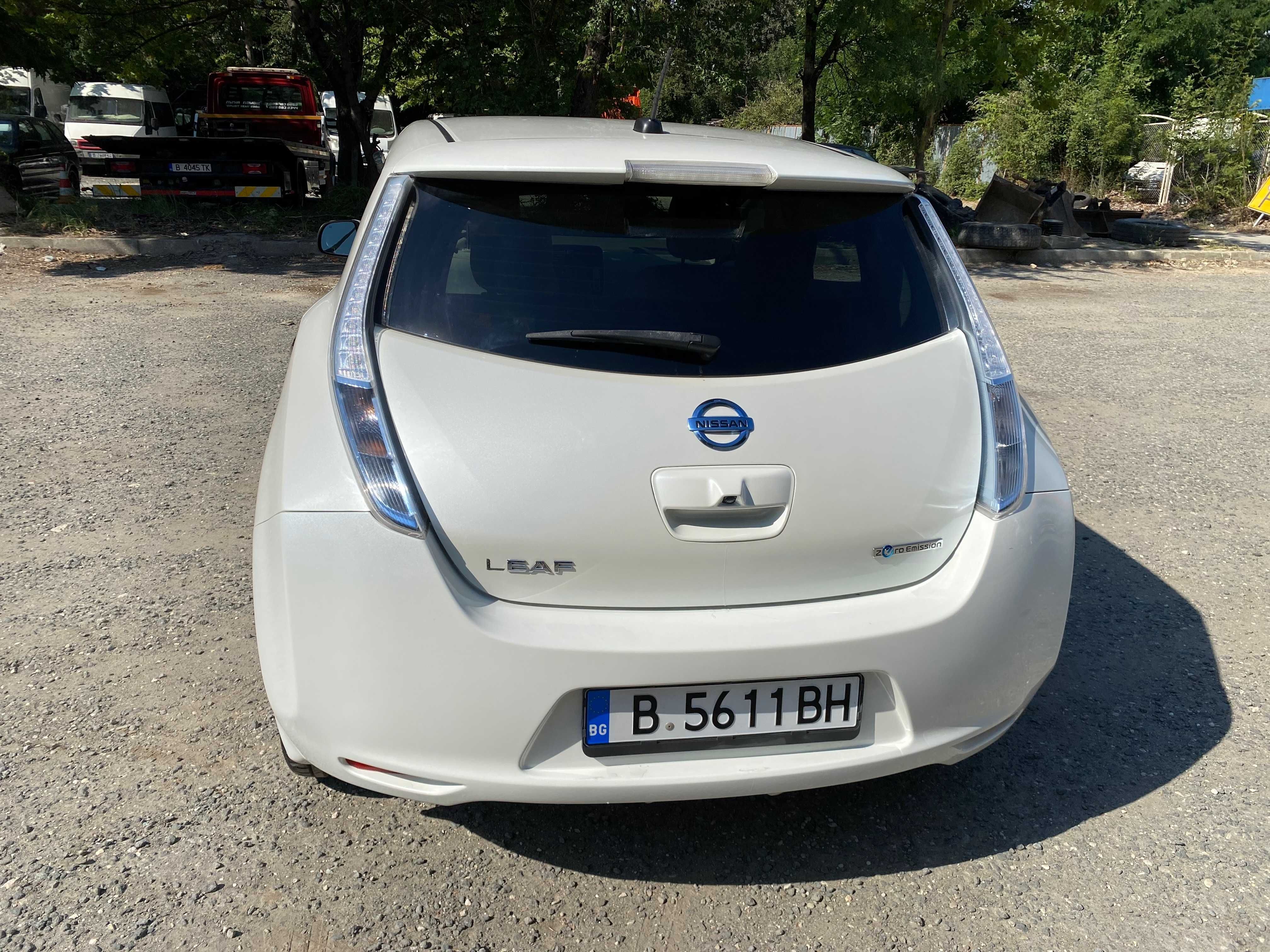 Nisan Leaf 24kw + зарядна станция