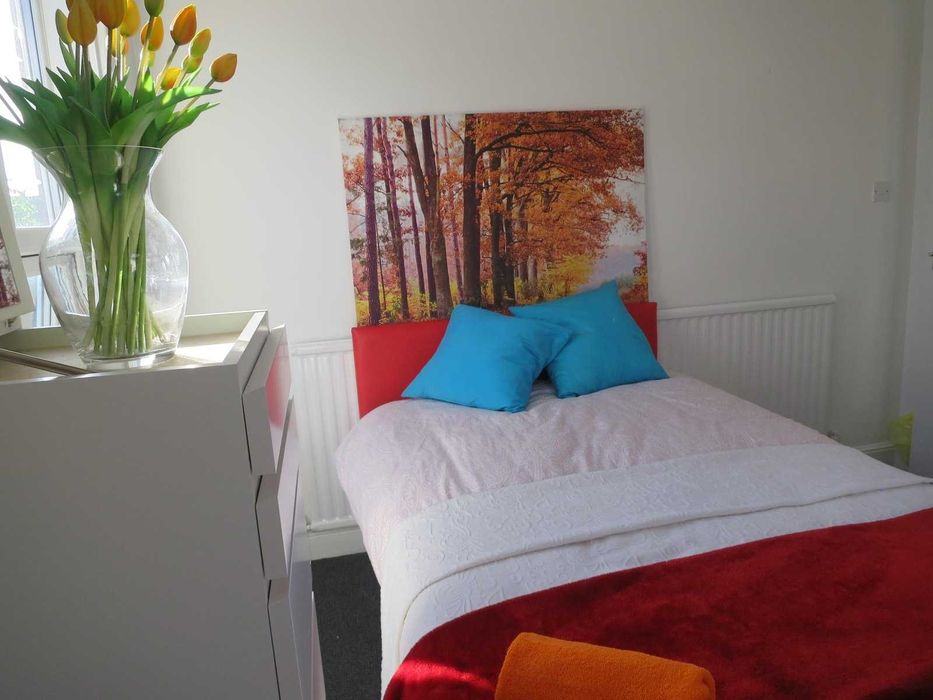 Дава се под наем Тристаен апартамент в София, Център - 90 кв.м за 484.5 € - Снимка #3