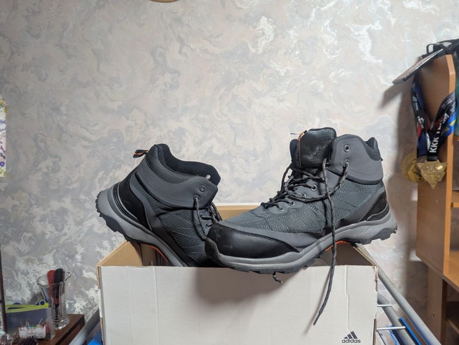 Ботинки зимние Новые размер 46-47 Мужские