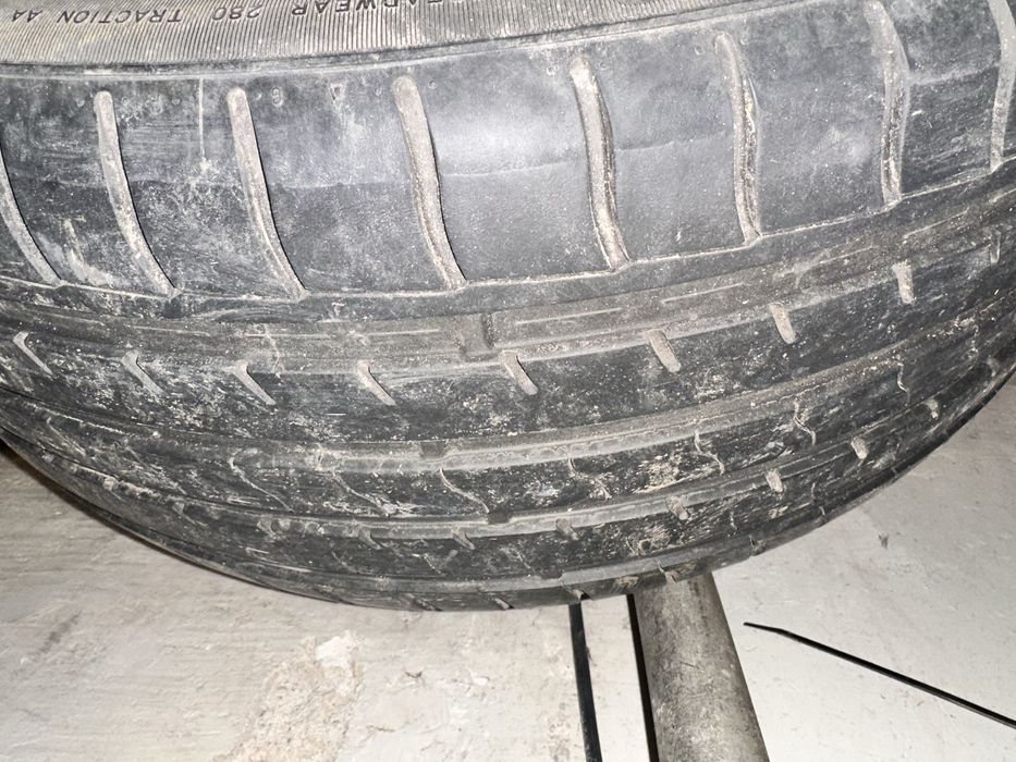 255/35/20  М+S за 4 броя гуми  лично предаване