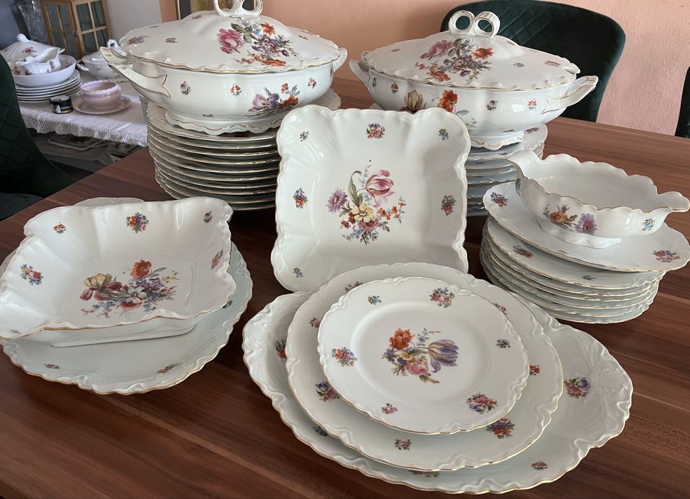 Порцеланов сервиз за хранене