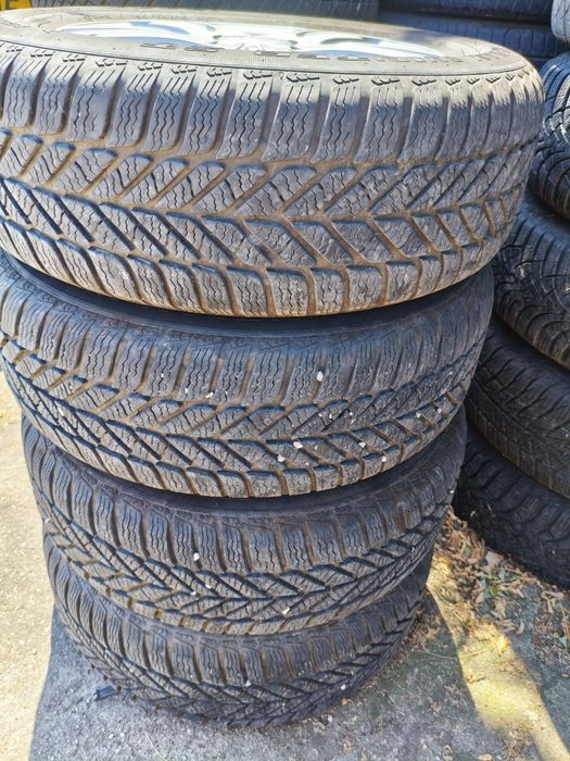 Джанти със зимни гуми за мазда