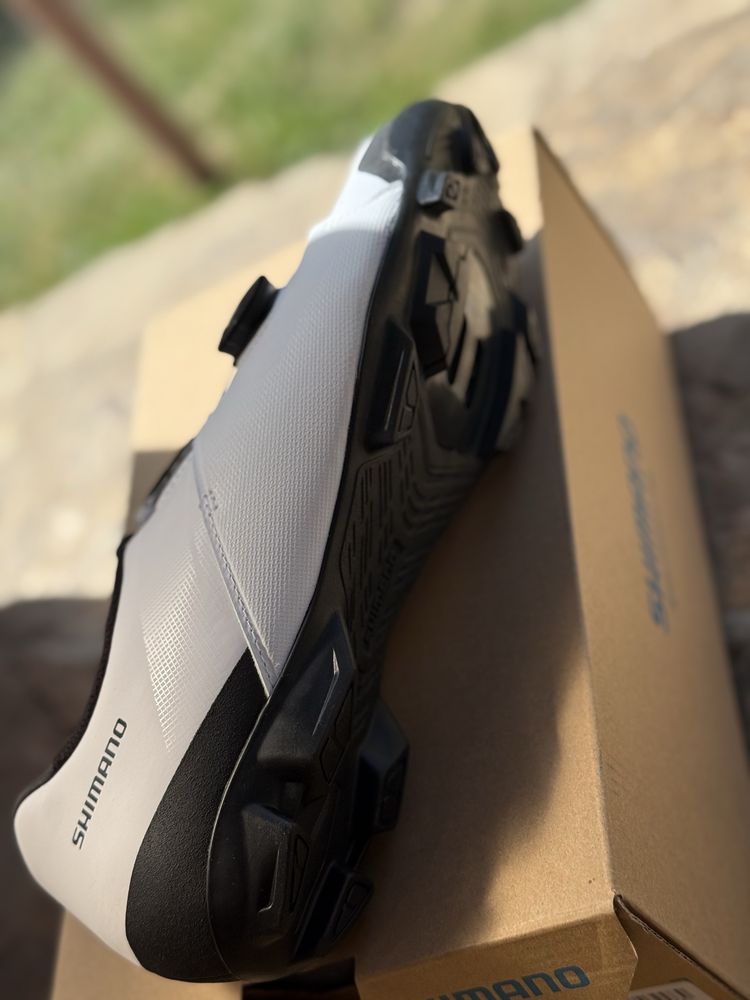 SHIMANO Pantofi ciclism SHXC300 albi