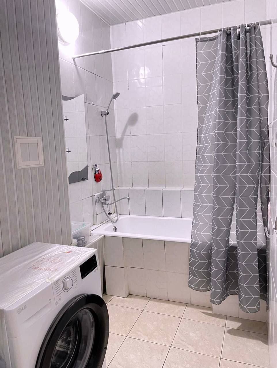 Novza Sobiq Hamza metrosi yonida Arenda