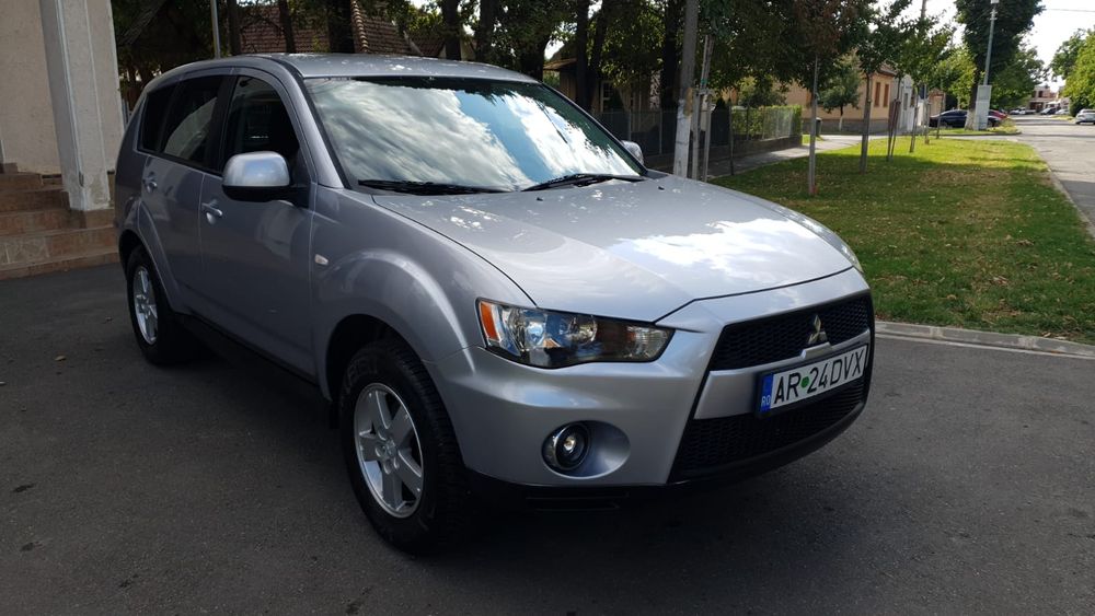 Mitzubishi outlander Benzina / GPL ,euro 5