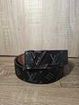 Curea Louis Vuitton