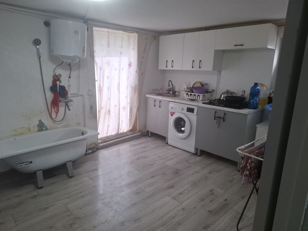 Продам небольшой дом на Кирпичном
