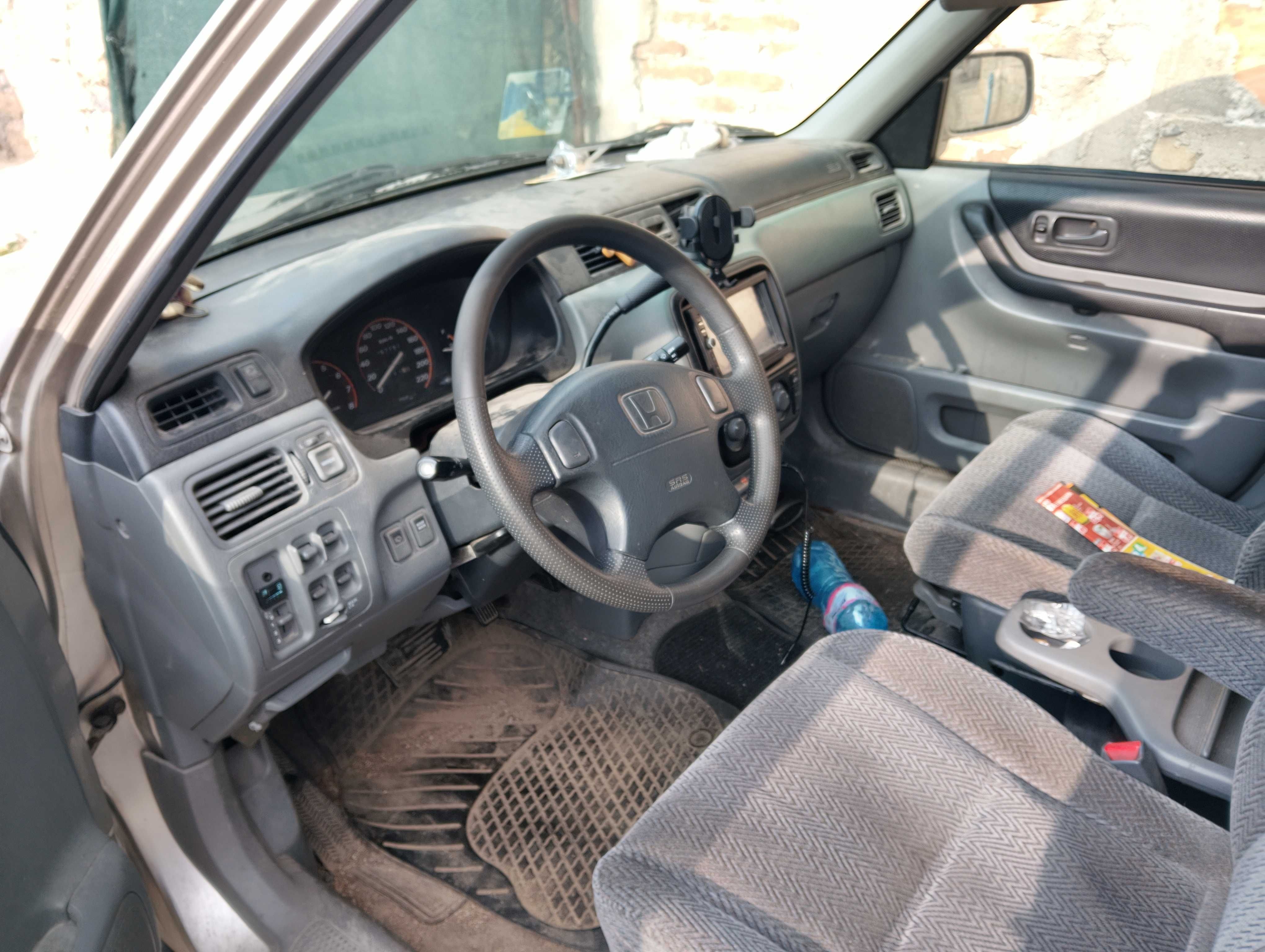 Хонда CR-V на части