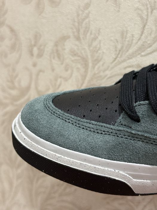 Оригинальные Nike!! Привезены с США