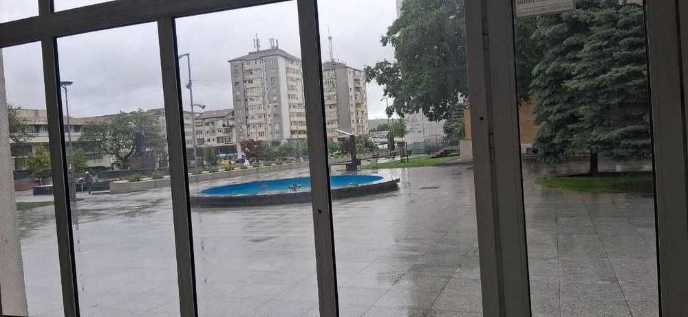 Spațiu comercial ultracentral de închiriat – 42 mp, Piața Civică