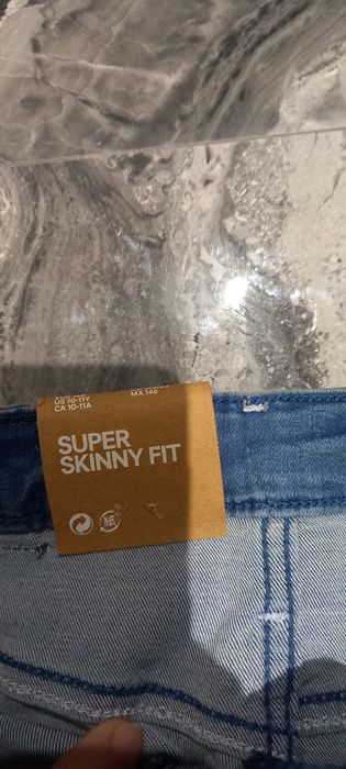 Жинсовые брюки для девочек. H&m, Америка. На 10-11лет