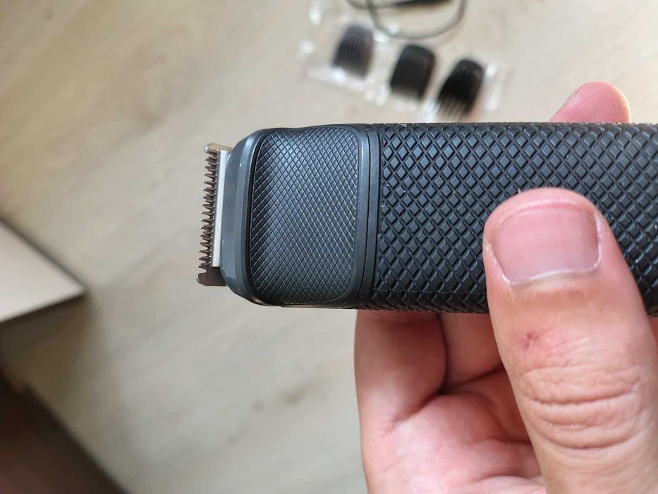Aparat de tuns barba, parul Multigroom Philips Lame cu ascutire MG5720
