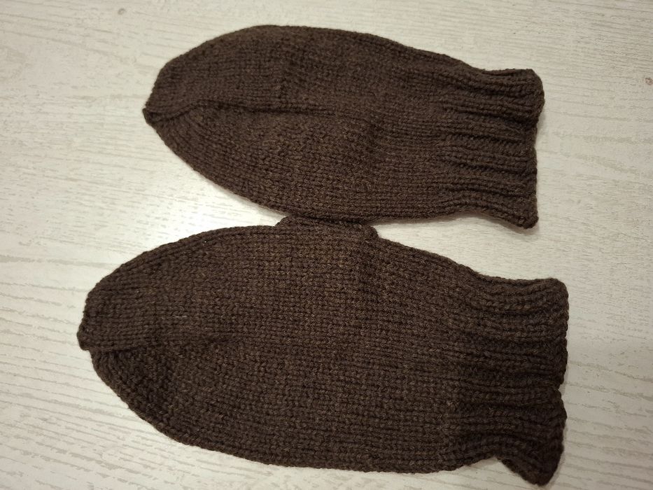 Mănuși lucrate manual