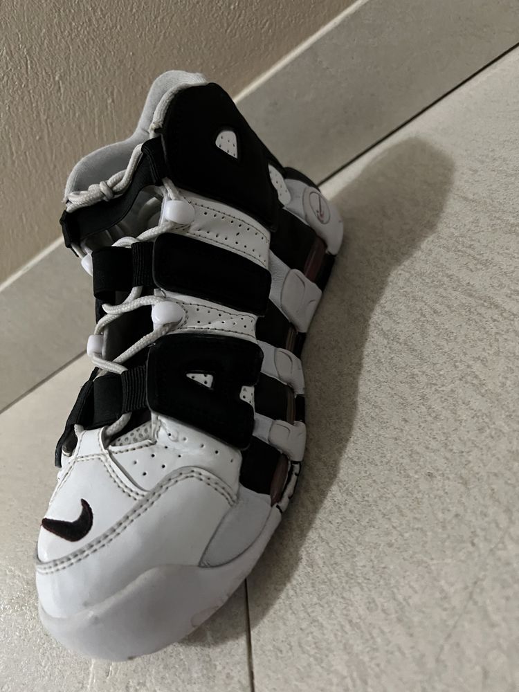 Air More Uptempo sneakers