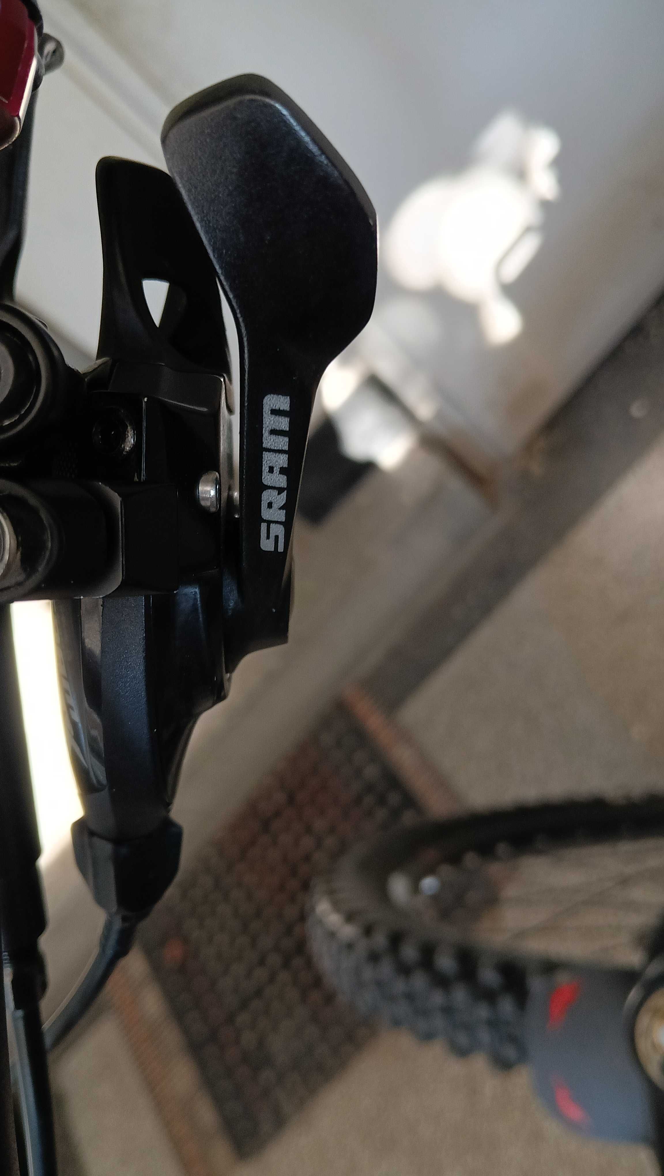 Дерайльор с команда sram 11speed