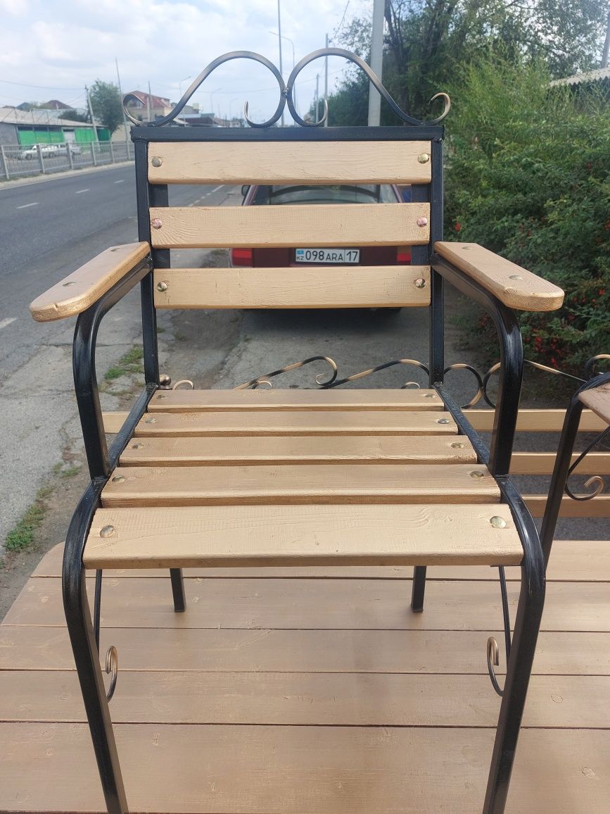 Садовые стол и скамейка с креслами 1.5мт