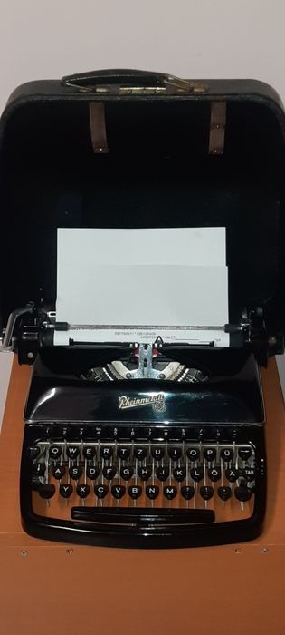 Mașină de scris Rheinmetall