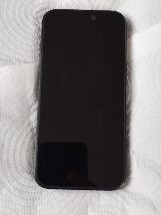 IPhone 15 Black încă în garantie