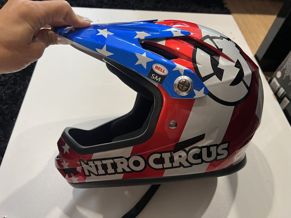 Каска за велосипед Bell